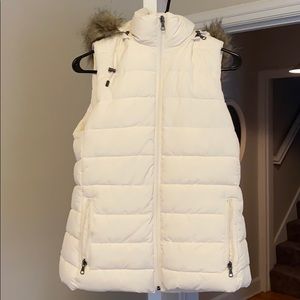 Banana republic white fur lined winter vest